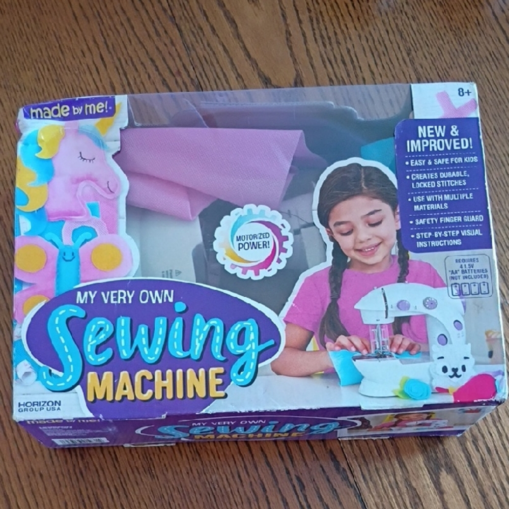 Horizon Group USA My Very Own Sewing Machine - Pink